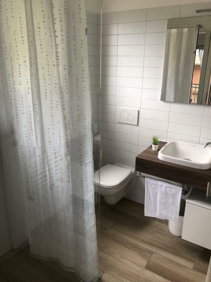 Al Grottino Bed & Breakfast Gambarogno Exterior foto